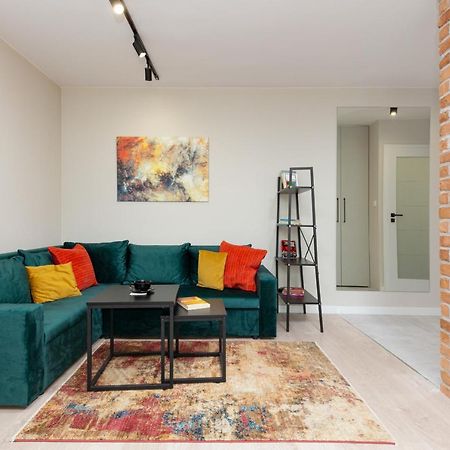 Apartments City Center Ochota By Noclegi Renters Warschau Exterior foto